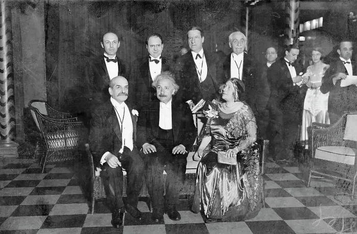 Framed Print : Albert Einstein with American Palestine Committee Members Framed Print : Albert Einstein with American Palestine Committee Members