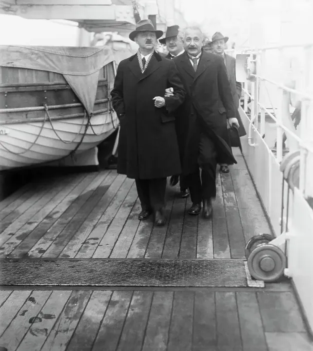 Framed Print : Albert Einstein Walking with German Consul Framed Print : Albert Einstein Walking with German Consul