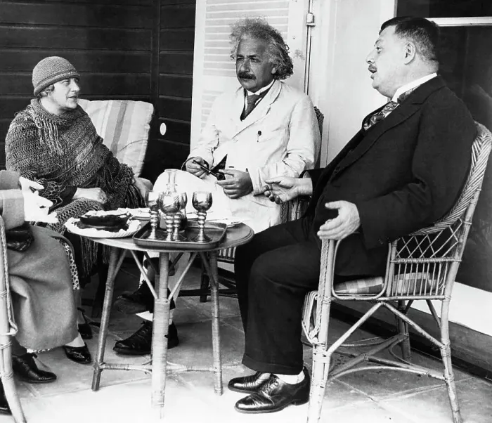 Framed Print : Albert Einstein with His Wife and Dr Paul Schwarz Framed Print : Albert Einstein with His Wife and Dr Paul Schwarz