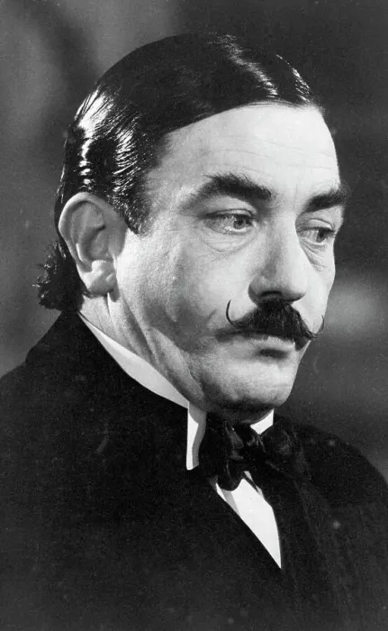 Framed Print : Albert Finney as Hercule Poirot Framed Print : Albert Finney as Hercule Poirot