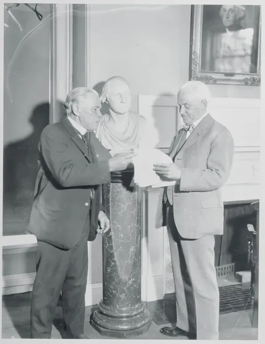 Framed Print : Ales Hrdlicka Conferring with Robert Andrews Millikan Framed Print : Ales Hrdlicka Conferring with Robert Andrews Millikan