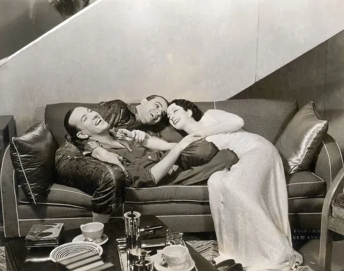 Framed Print : Alfred Lunt, Noel Coward and Lynn Fontaine Framed Print : Alfred Lunt, Noel Coward and Lynn Fontaine
