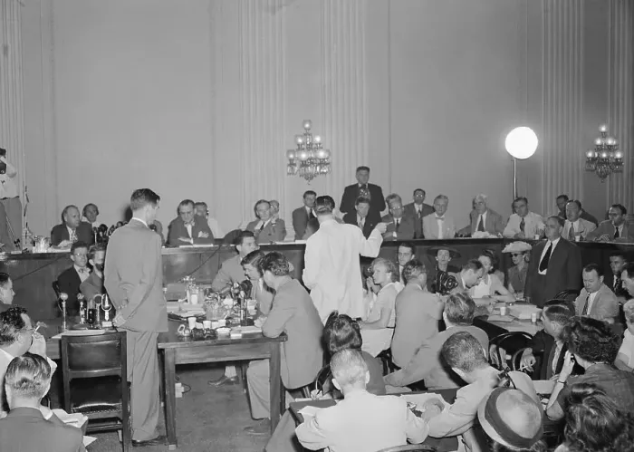 Framed Print : Alger Hiss in the House Un-American Activities Committee Framed Print : Alger Hiss in the House Un-American Activities Committee