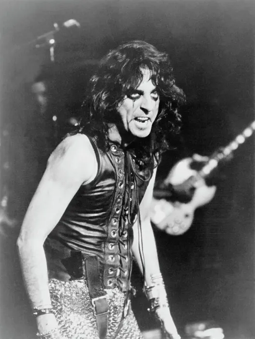  : Alice Cooper Performing On Tv Show