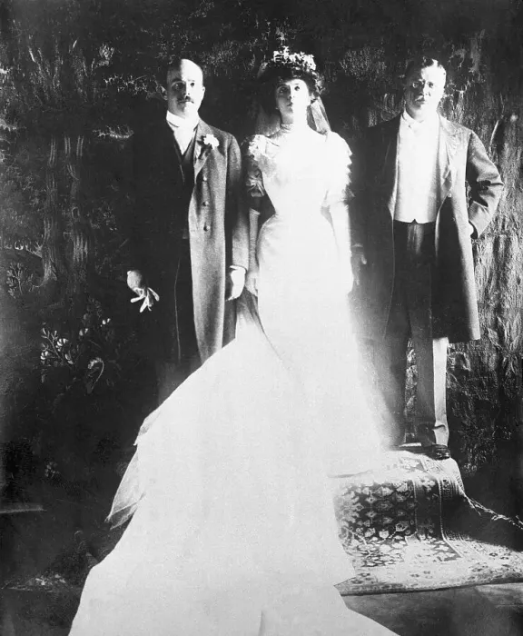 Framed Print : Alice Roosevelt and Nicholas Longworth on Wedding Day