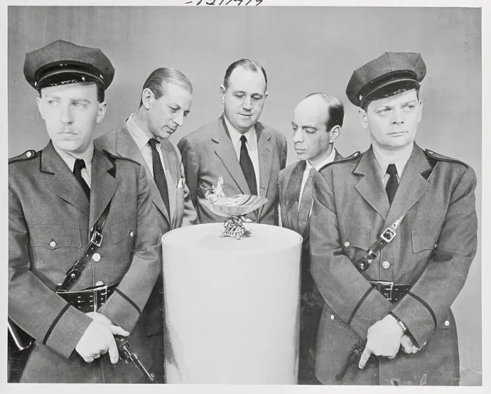 : Alistair Cooke with Cellini Cup on Omnibus : Alistair Cooke with Cellini Cup on Omnibus