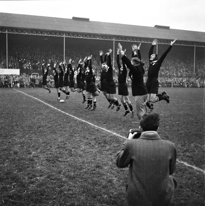 Framed Print : All Blacks Cheer Framed Print : All Blacks Cheer