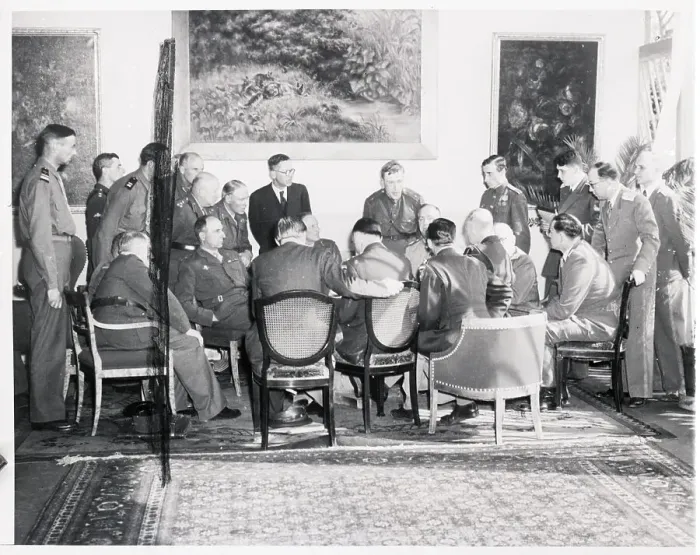 Framed Print : Allied Leaders Sign Berlin Pact