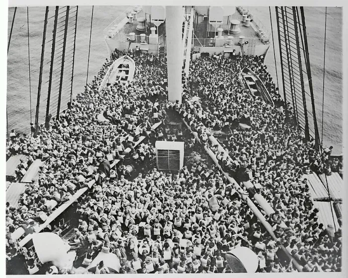 Framed Print : Allied Troops on the Queen Mary Framed Print : Allied Troops on the Queen Mary
