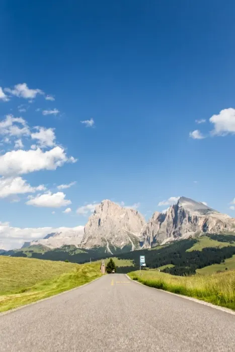 Framed Print : Alpe Di Siusi (Seiser Alm), Dolomites, Italy Framed Print : Alpe Di Siusi (Seiser Alm), Dolomites, Italy