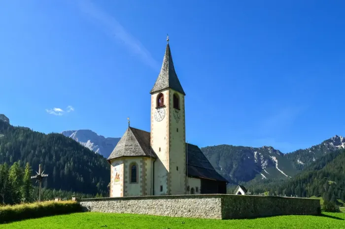 Framed Print : Alpine chapel with Dolomitic landscape in South Tyrol, Italy Framed Print : Alpine chapel with Dolomitic landscape in South Tyrol, Italy