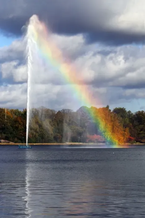 Framed Print : Alster Fountain, water fountain creating a rainbow on the Inner Alster Lake in the center of Hamburg, Germany, Europe Framed Print : Alster Fountain, water fountain creating a rainbow on the Inner Alster Lake in the center of Hamburg, Germany, Europe