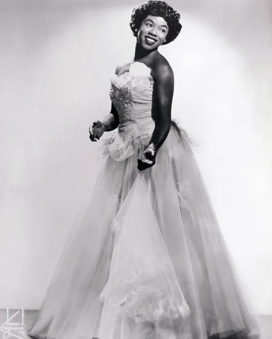 Framed Print : American Jazz Singer Sarah Vaughan Framed Print : American Jazz Singer Sarah Vaughan