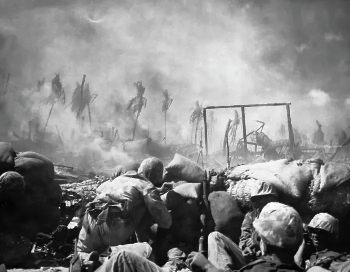 Framed Print : American Marines During Battle on Tarawa in Micronesia Framed Print : American Marines During Battle on Tarawa in Micronesia