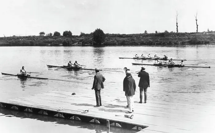 Framed Print : American Rowing Crews At The Paris Olympics Framed Print : American Rowing Crews At The Paris Olympics