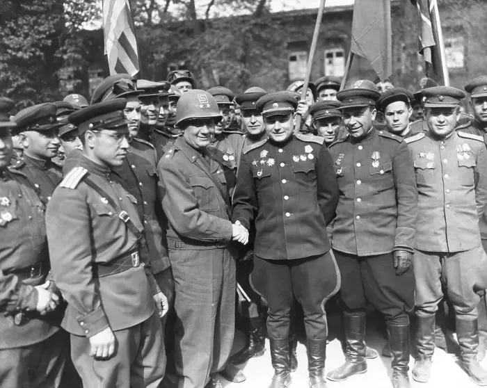 Framed Print : American and Russian Generals Shaking Hands in Germany Framed Print : American and Russian Generals Shaking Hands in Germany