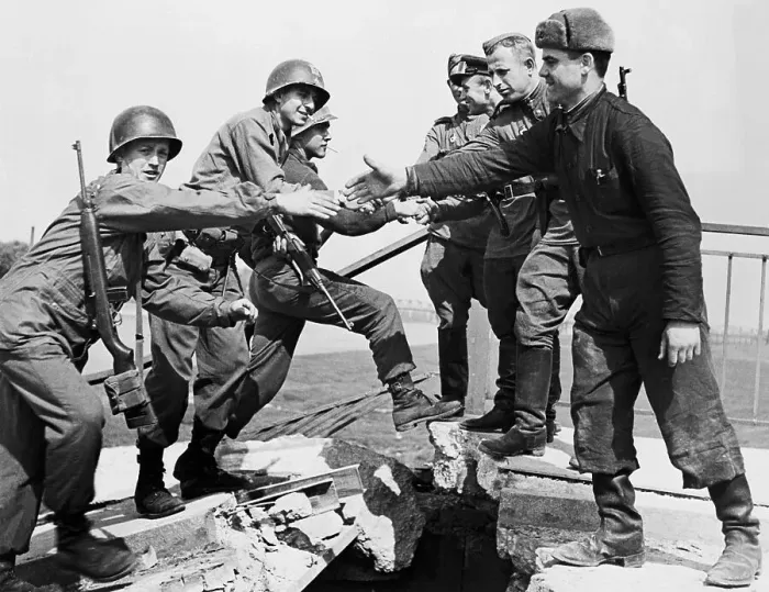 Framed Print : American and Russian Troops Meeting at Elbe River Framed Print : American and Russian Troops Meeting at Elbe River