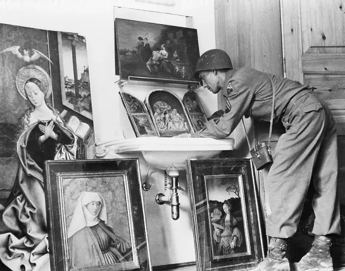 Framed Print : American Soldier Examines Work Of Art Framed Print : American Soldier Examines Work Of Art