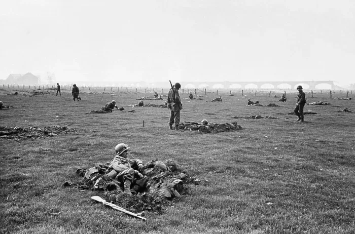 Framed Print : American Soldiers Dig Foxholes Framed Print : American Soldiers Dig Foxholes