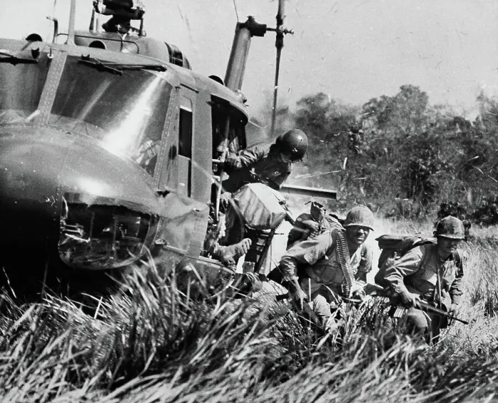 Framed Print : American soldiers exit a helicopter in Vietnam Framed Print : American soldiers exit a helicopter in Vietnam