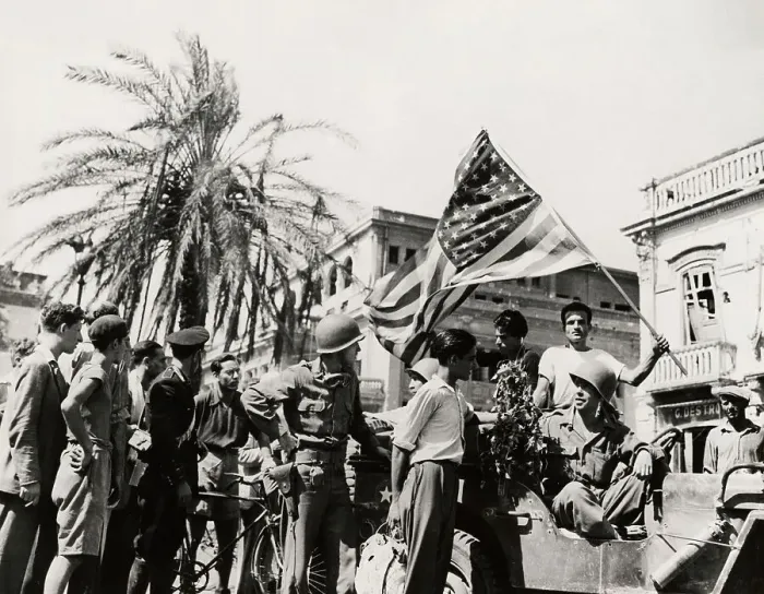 Framed Print : American Soldiers Welcomed In Messina Framed Print : American Soldiers Welcomed In Messina