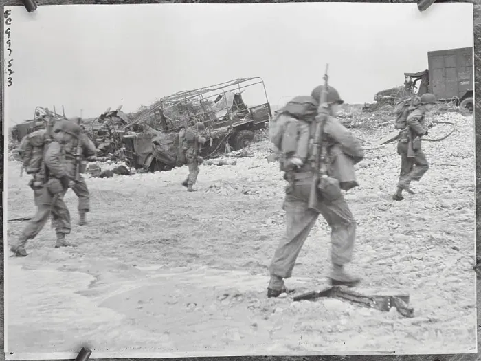 Framed Print : American Troops Making Reinforcements Framed Print : American Troops Making Reinforcements