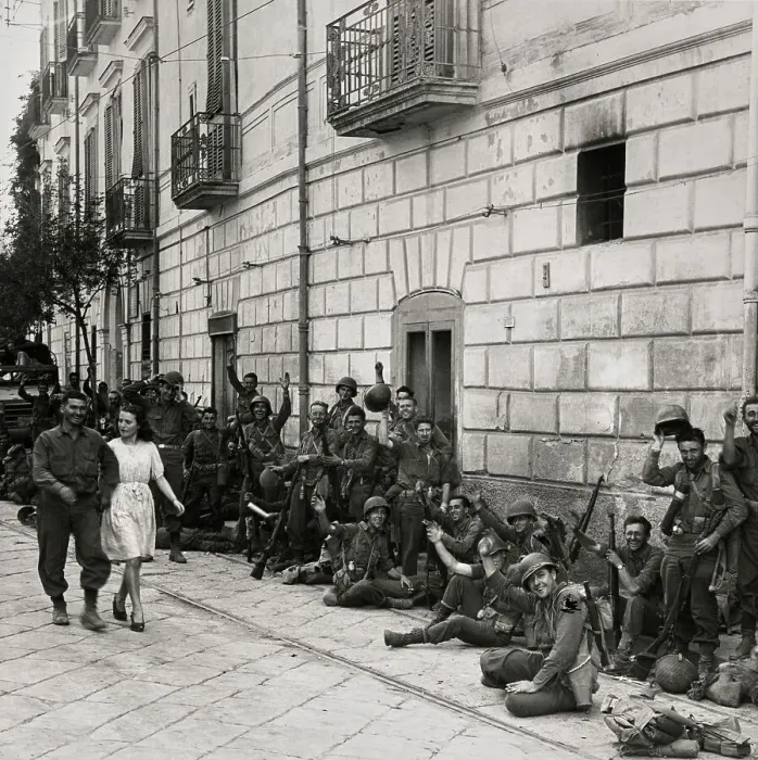 Framed Print : American Troops In Naples Framed Print : American Troops In Naples