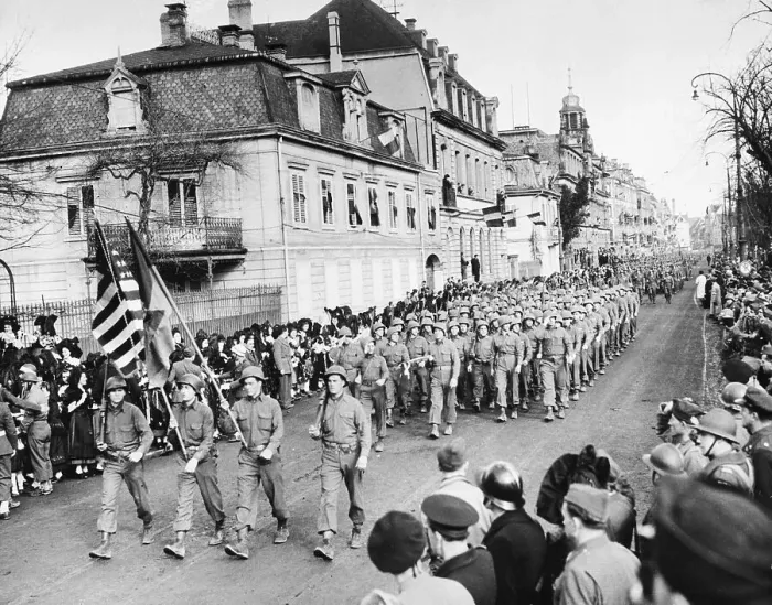 Framed Print : American Troops In Parade Pass Review St Framed Print : American Troops In Parade Pass Review St