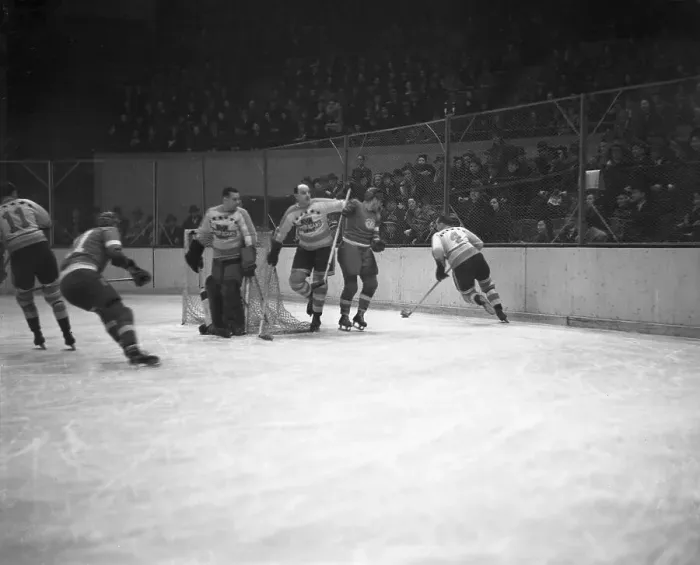 Framed Print : Americans Beat Detroit Red Wings