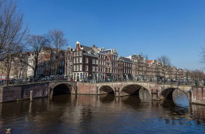 Framed Print : Amsterdam canal Framed Print : Amsterdam canal
