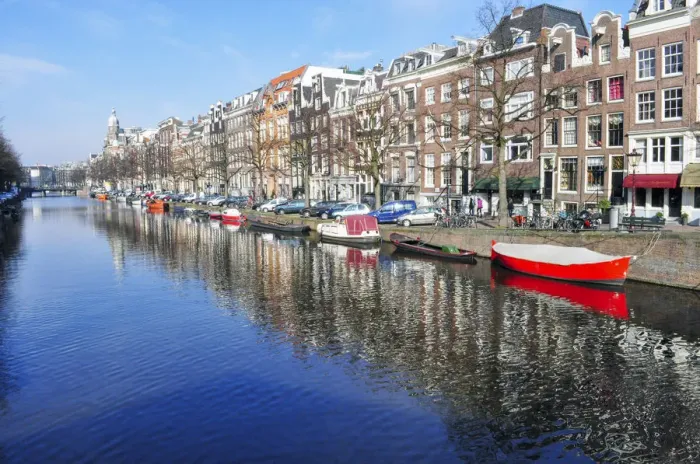 Framed Print : An Amsterdam Canal Framed Print : An Amsterdam Canal