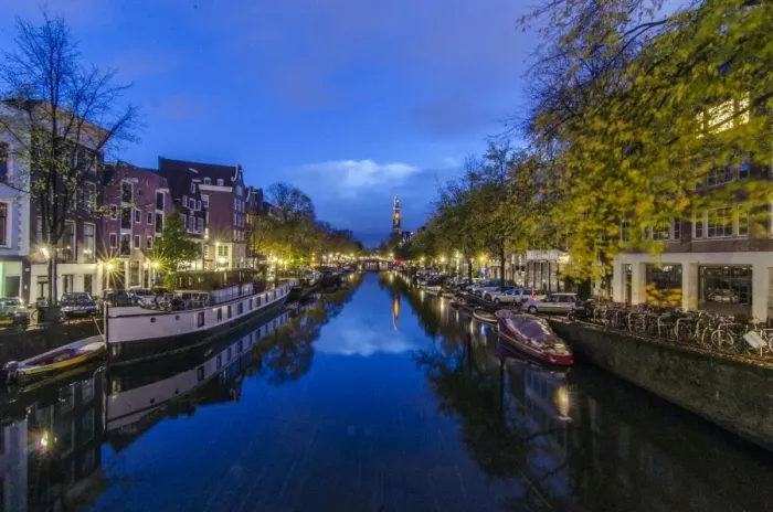 Framed Print : Amsterdams Blue Hour Framed Print : Amsterdams Blue Hour