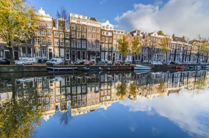 Framed Print : Amsterdams Historical Canals Framed Print : Amsterdams Historical Canals
