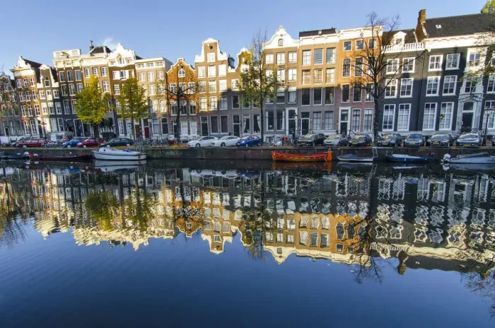 Framed Print : Amsterdams Historical Canals Framed Print : Amsterdams Historical Canals