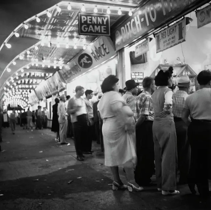 Framed Print : Amusement Park Stall Framed Print : Amusement Park Stall
