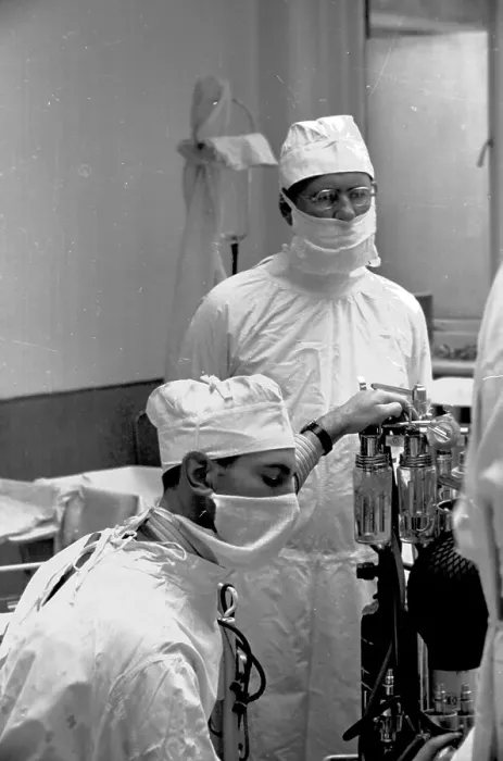 Framed Print : Anaesthetist