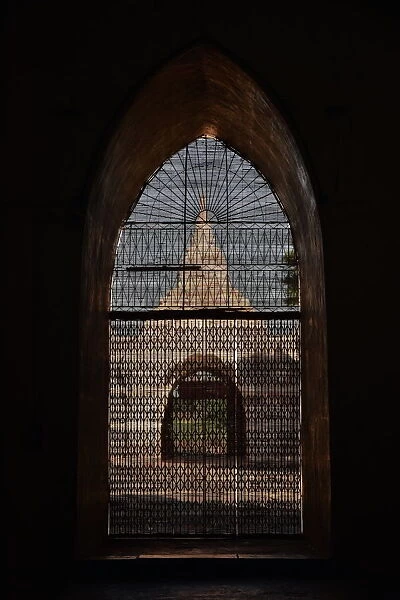 Ananda Phaya door Bagan Buddhist Temple Unesco Myanmar