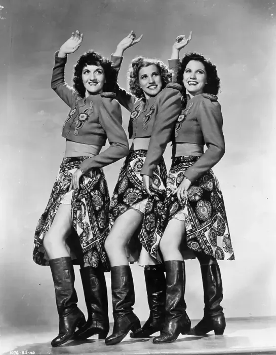 Framed Print : Andrews Sisters Portrait Session Framed Print : Andrews Sisters Portrait Session