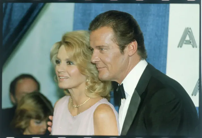 : Angie Dickinson and Roger Moore Hosting Awards Show : Angie Dickinson and Roger Moore Hosting Awards Show