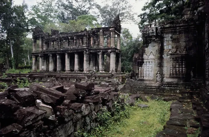 Framed Print : Angkor Wat Framed Print : Angkor Wat