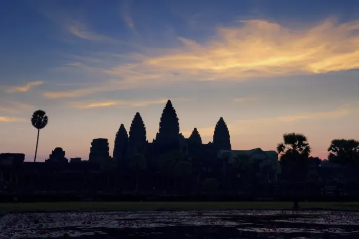 Framed Print : Angkor Wat at sunrise, Angkor Wat, Siem Reap, Siem Reap Province, Cambodia Framed Print : Angkor Wat at sunrise, Angkor Wat, Siem Reap, Siem Reap Province, Cambodia