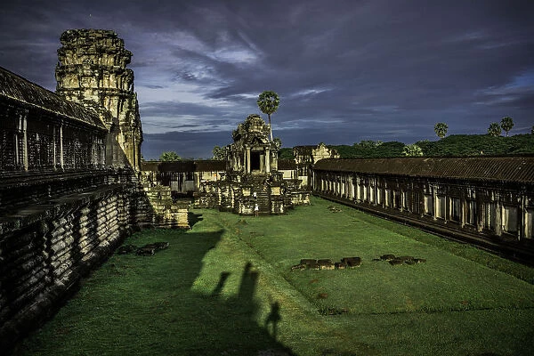 Angkor Wat west wing