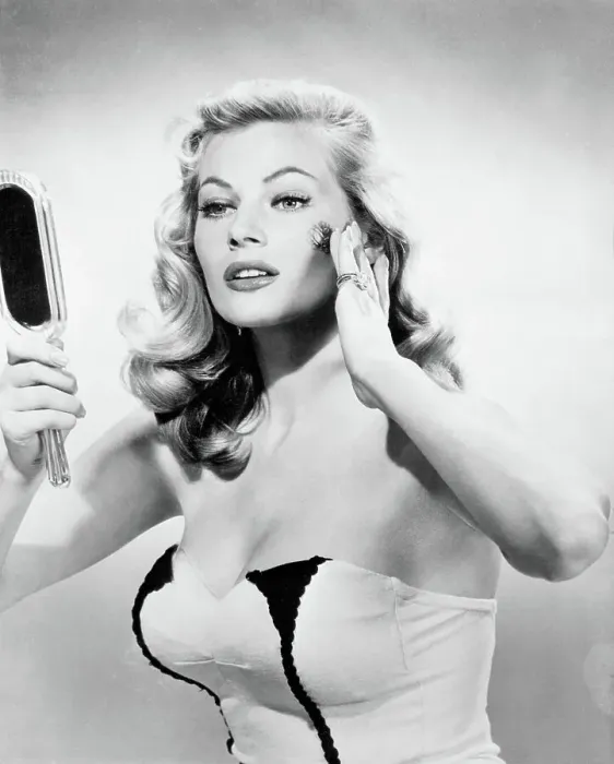 Framed Print : Anita Ekberg Applying Facial Mask Framed Print : Anita Ekberg Applying Facial Mask