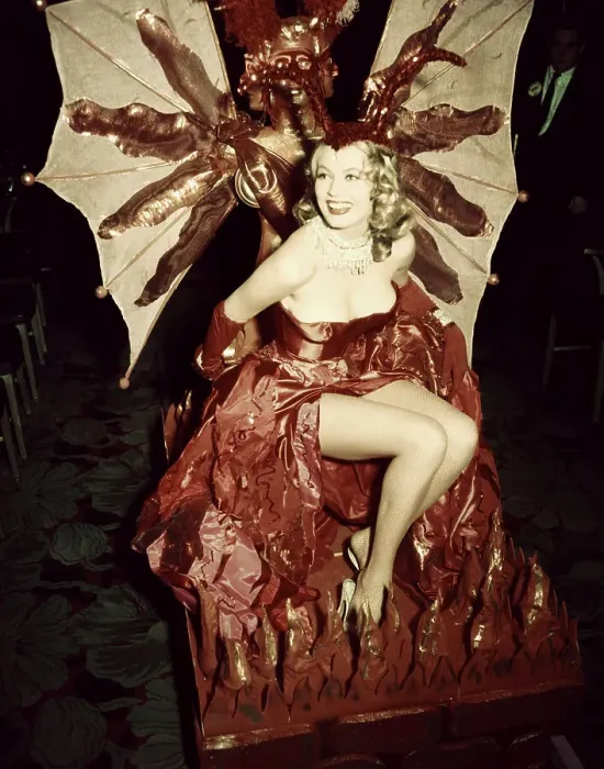 Framed Print : Anita Ekberg in Pink Costume Framed Print : Anita Ekberg in Pink Costume