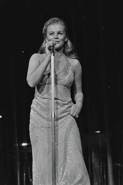 Ann-Margret at the International Hotel Print, Las Vegas 1971. Art Ann-Margret at the International Hotel Print, Las Vegas 1971. Art