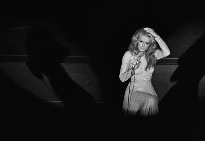 Framed Print : Ann-Margret in Las Vegas