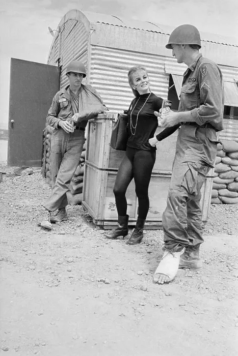 Framed Print : Ann-Margret With Soldiers