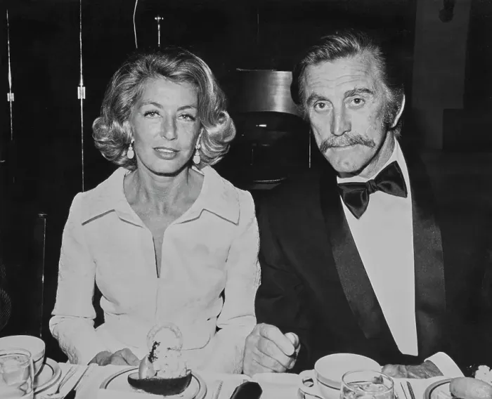 Framed Print : Anne Buydens & Kirk Douglas, 1971 Framed Print : Anne Buydens & Kirk Douglas, 1971