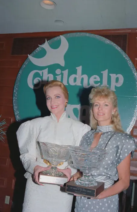 Framed Print : Anne Jeffreys and Cheryl Ladd Holding Awards Framed Print : Anne Jeffreys and Cheryl Ladd Holding Awards