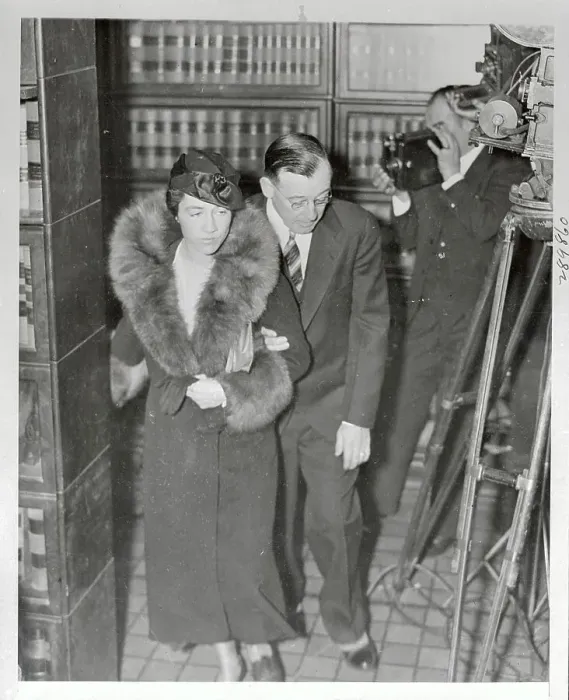Framed Print : Anne Morrow Lindbergh and Lawyer Arriving at Court Framed Print : Anne Morrow Lindbergh and Lawyer Arriving at Court